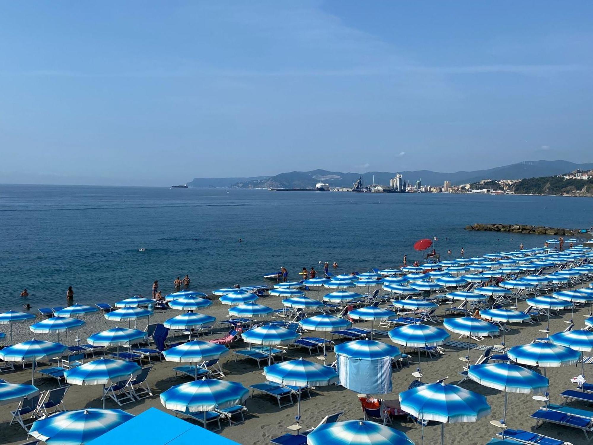 Apartment Superior 950 Meters From The Sea Albisola Superiore Buitenkant foto